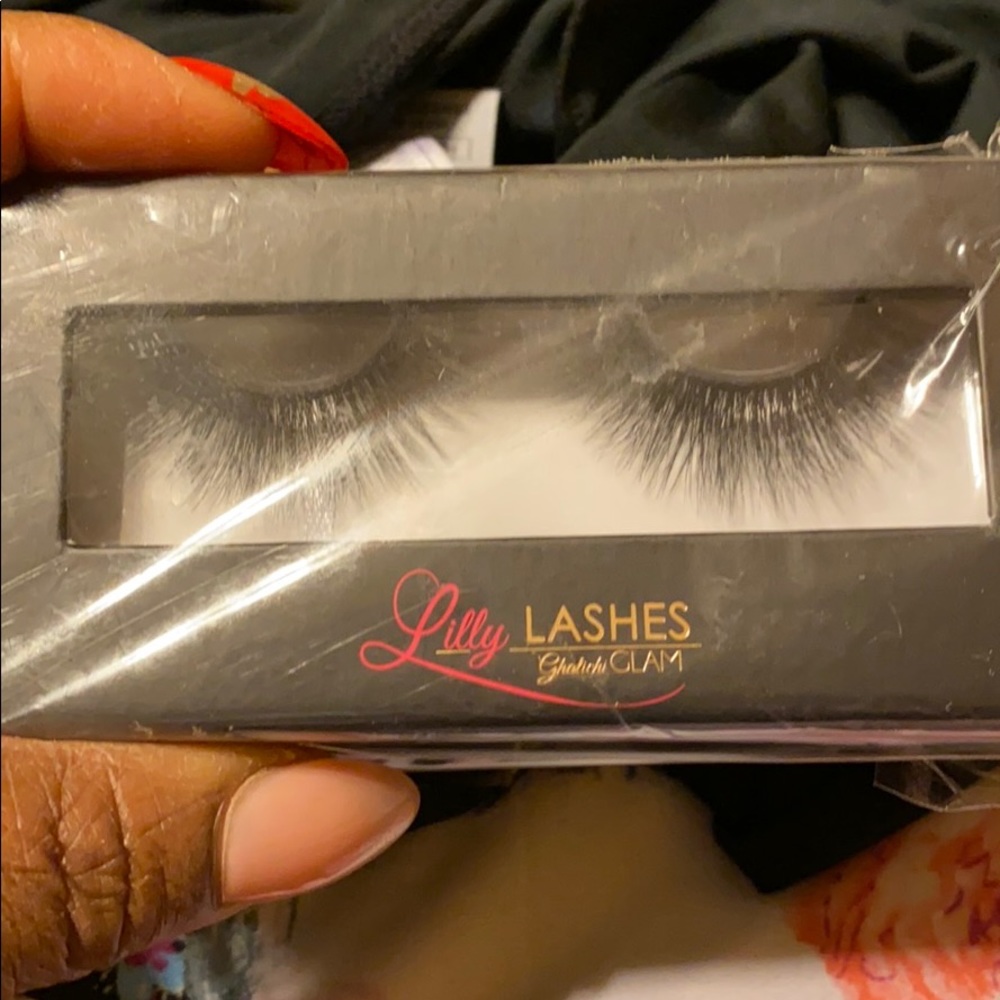 Lilly Lashes Mink NYC